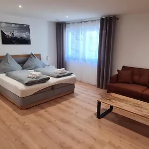  Apartment Noahs